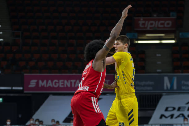 填满了整张 填满了整张